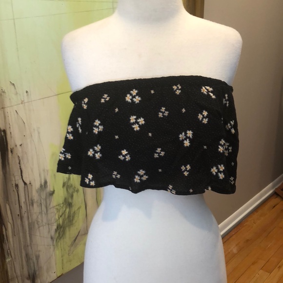 American Eagle Outfitters Tops - NWT FLOUCY FLORAL PRINT CROP TOP